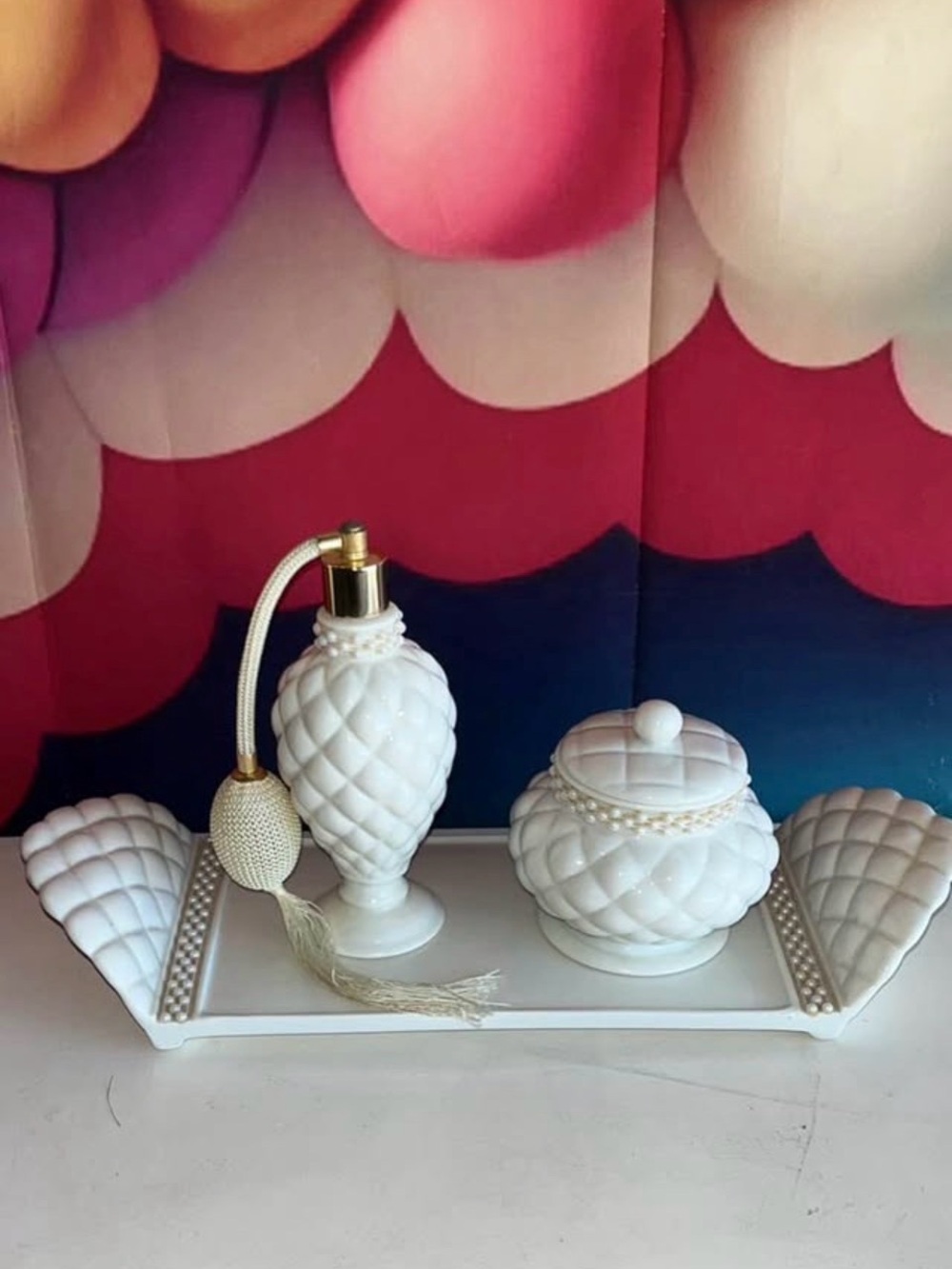 VINTAGE Elegant Vanity Porcelain & Faux Pearl Set 1999 Avon